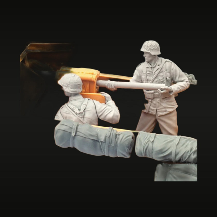 WWII American Soldier Loading M1 Garand Ammunition 1/35 Resin Figure Kit - unpainted resin model kit