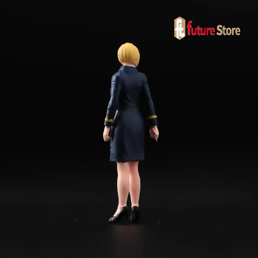 1/87 Scale Professional Woman Figure Resin Model Kit - resin model view 4