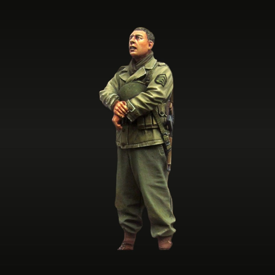 WWII US Army Sergeant with M1 Helmet 1/35 Resin Figure Kit - unpainted resin model kit