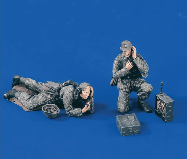 Modern US Soldiers with Comms Gear 1/35 Resin Figure Kit