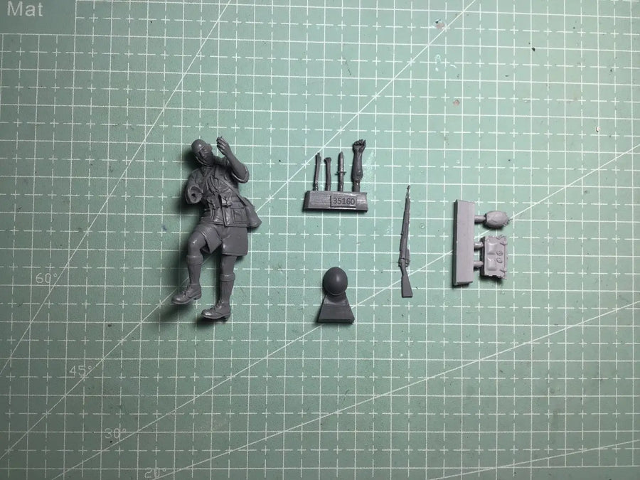 1/35 Resin Model Figure GK， Unassembled and Unpainted Kit