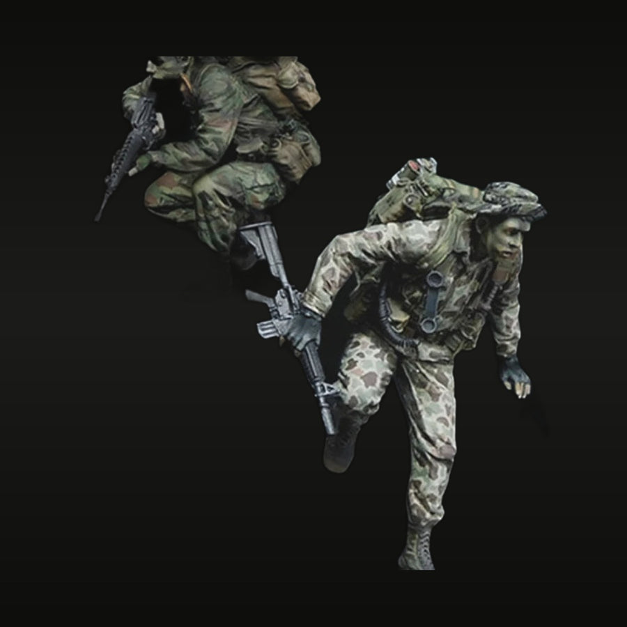 Modern US Special Forces Operators with M4 Carbines 1/35 Figure Set Kit - unpainted resin model kit