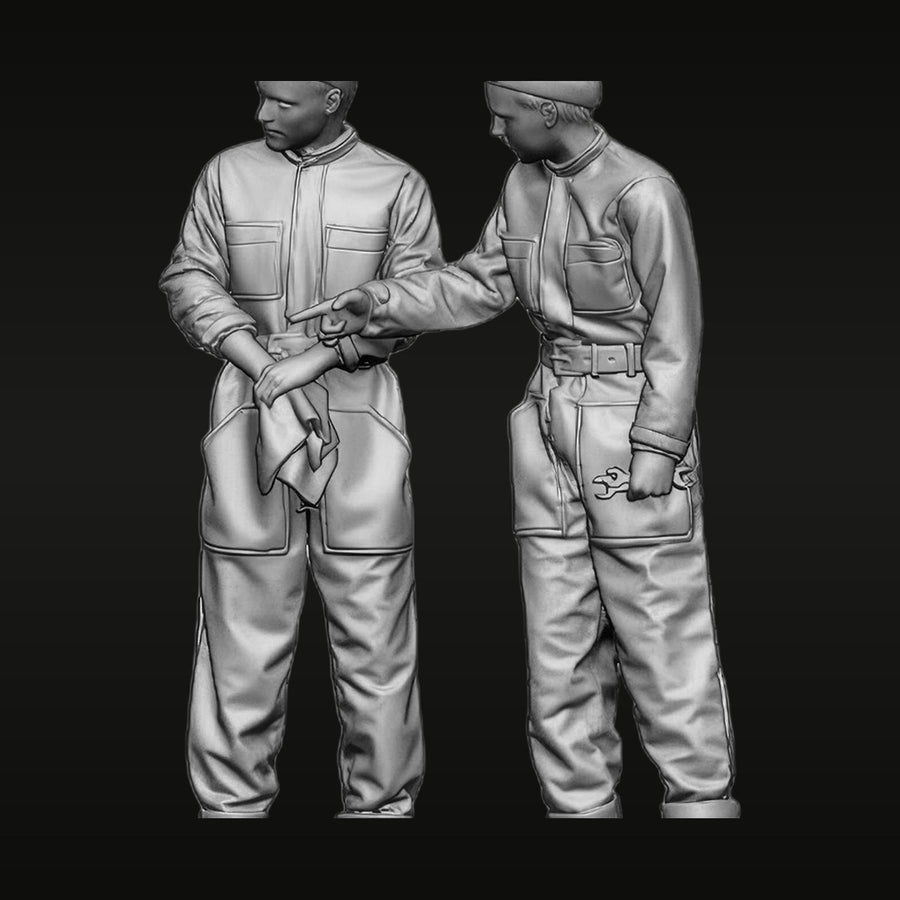 WWII German Tank Crew in Conversation 1/35 Resin Figure Set - unpainted resin model kit