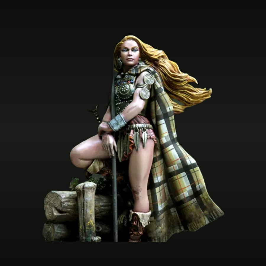 Ancient Celtic Spear Warrior Woman Bust 1/24 Resin Kit - unpainted resin model kit
