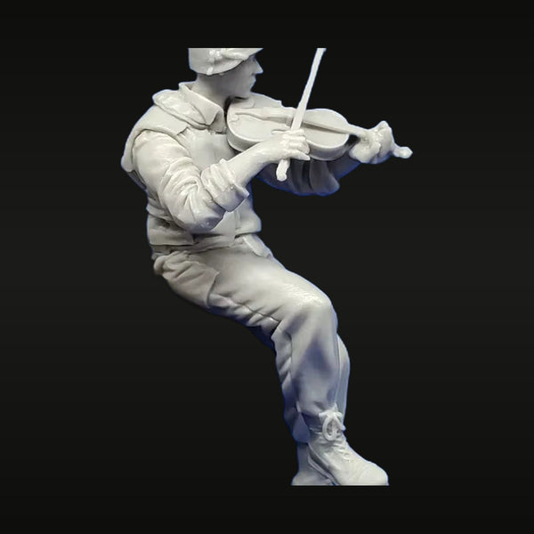 Modern Israeli Soldier with Violin 1/35 Resin Figure Kit