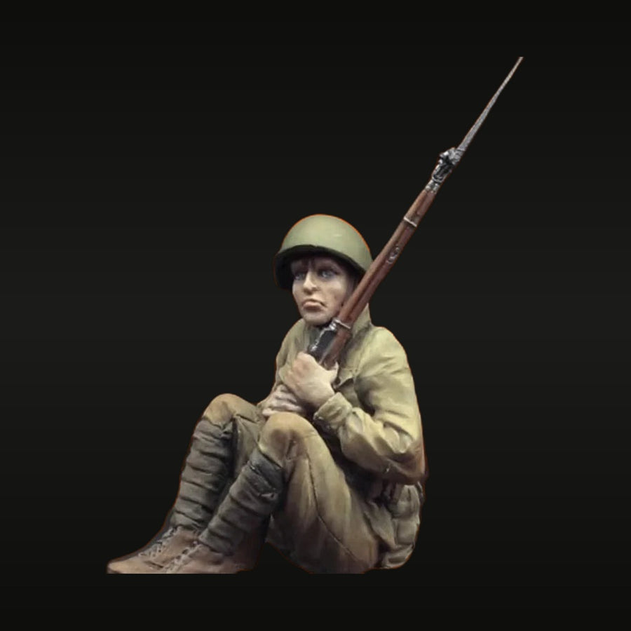 WWI British Soldier with Bayonet Seated 1/35 Resin Figure Kit - unpainted resin model kit