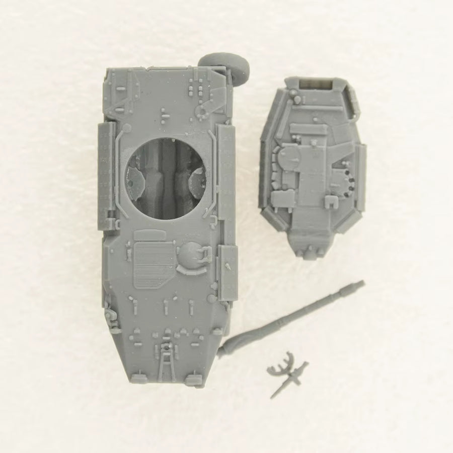 Modern Italian Centauro 8x8 Armored Car 1/35 Resin Vehicle Kit - resin model view 2