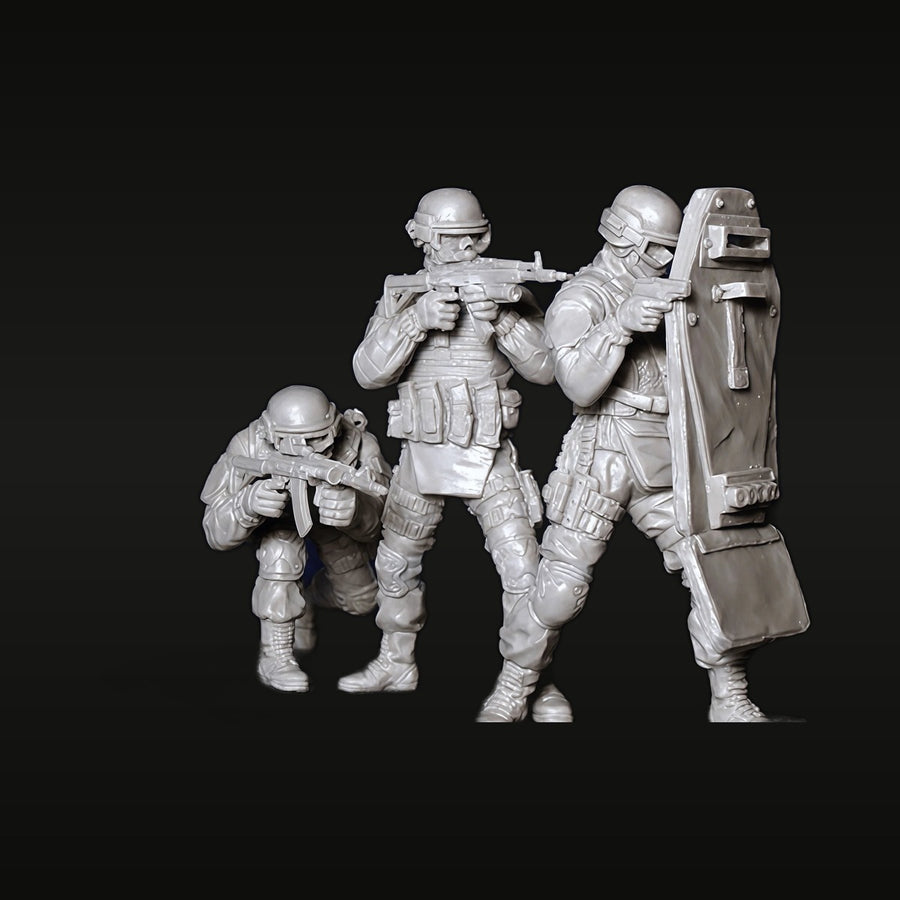 Modern US Special Forces Team with Riot Shield 1/35 Resin Figure Kit - unpainted resin model kit