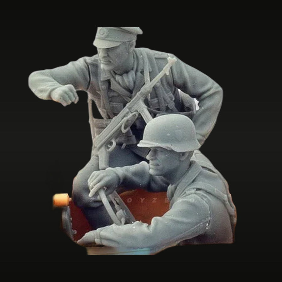 WWII German Panzerfaust Anti-Tank Crew 1/35 Resin Figure Set - unpainted resin model kit