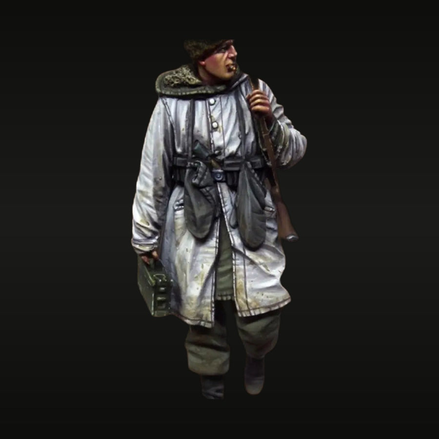 WWII Soviet Infantry Mosin-Nagant White Winter Camouflage 1/35 Resin Figure Kit - unpainted resin model kit