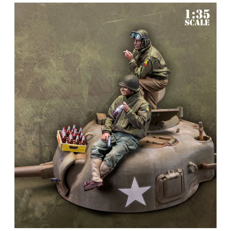 WWII US Tank Crew Diorama with M4 Sherman Turret 1/35 Resin Kit - resin model view 2