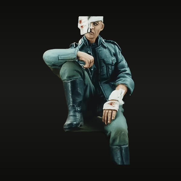 WWII German Wounded Soldier Seated Figure with Bandages 1/35 Resin Kit