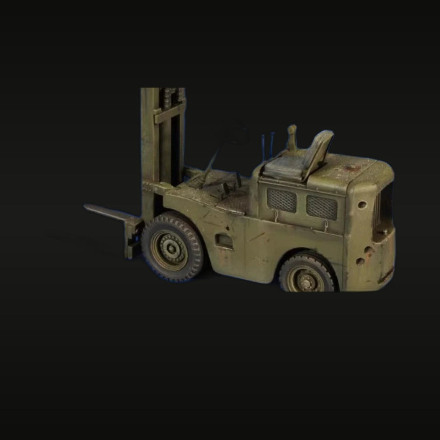 WWII Military Cargo Forklift Truck 1/35 Resin Vehicle Kit - unpainted resin model kit