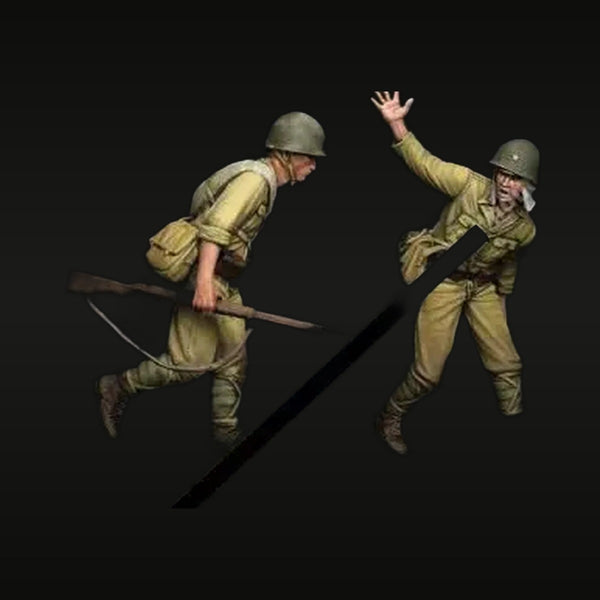 WWII Soviet Infantry Set with Bayonetted Rifle & Grenade 1/35 Resin Figure Kit