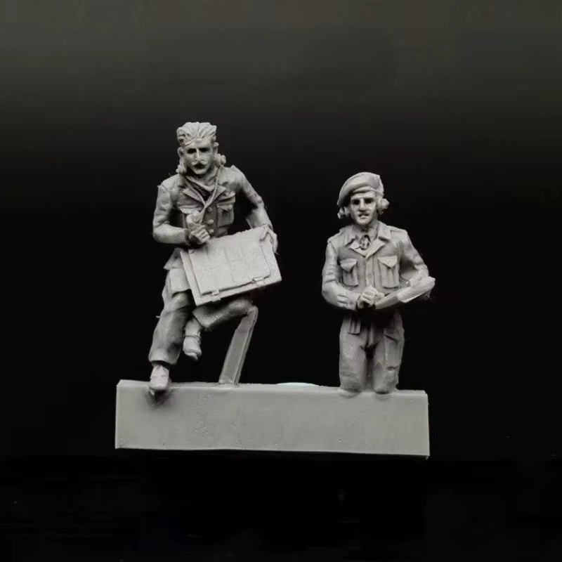 1/72 Scale Diecast Resin Figure Model Kit WWII British Military Liaison Officer 2 Figures Unpainted