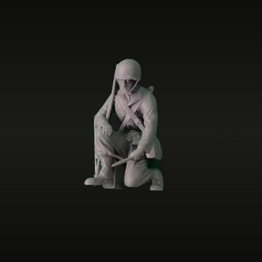 WWII US Army Soldier Kneeling with Entrenching Tool 1/35 Resin Figure Kit - unpainted resin model kit