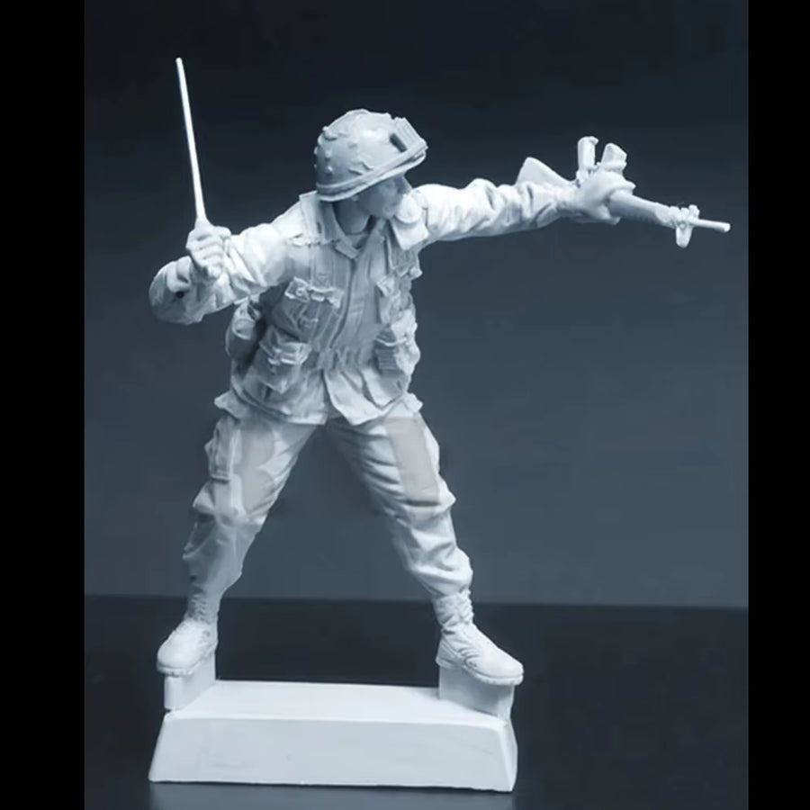 1/35 VIETNAM WAR U.S. SOLDIER, Resin Model Figure Soldier, Military Themes, Unassembled and Unpainted Kit