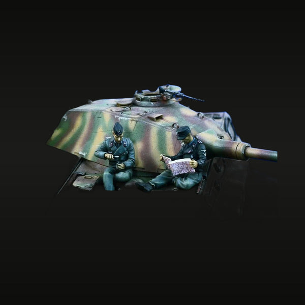 WWII German Panther Tank Crew at Rest 1/35 Resin Figure Set