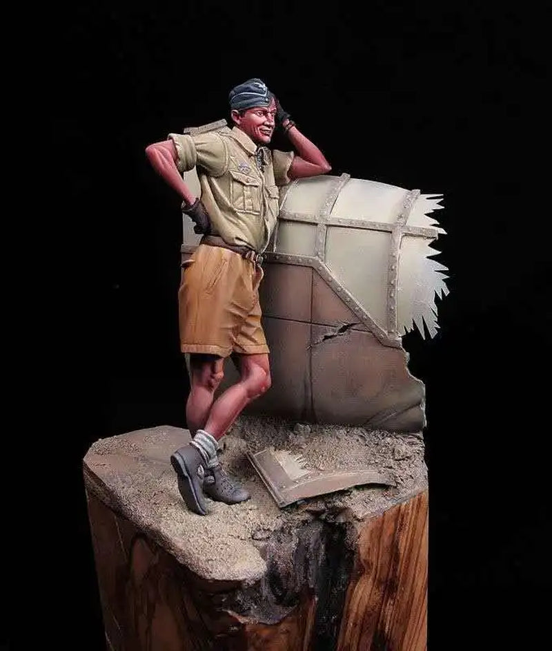 WWII German Luftwaffe Pilot Tropical Uniform Figure 90mm Resin Kit - resin model view 4