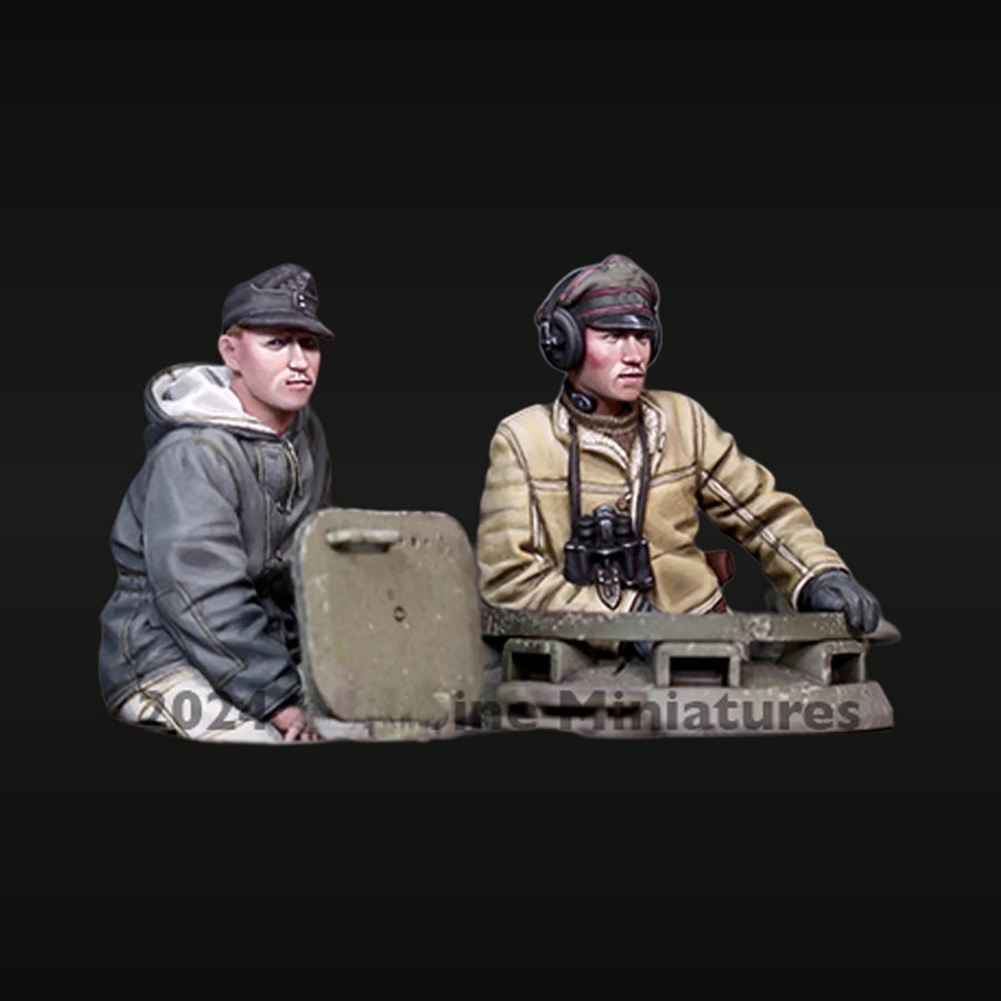 WWII German Panzer Crew Diorama Set 1/35 Resin Figures - unpainted resin model kit