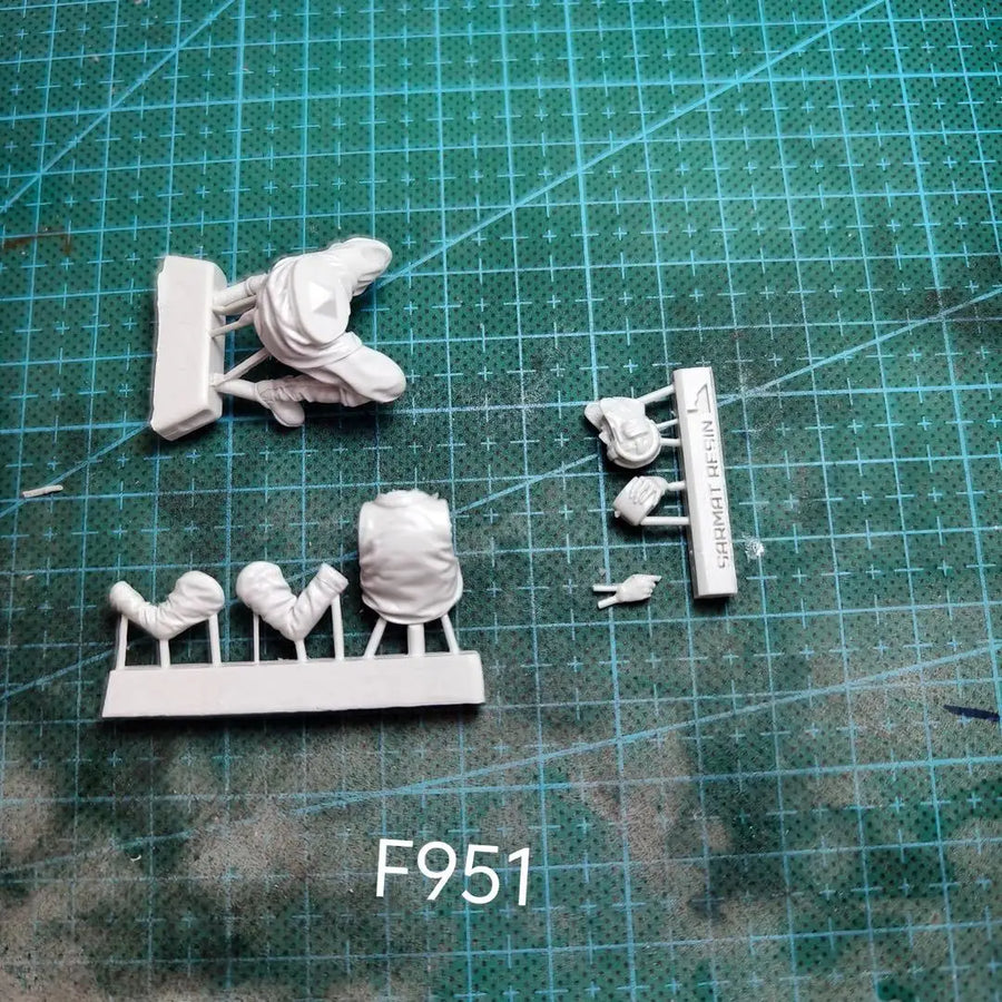 1/35 Resin Model Figure GK， Unassembled and Unpainted Kit