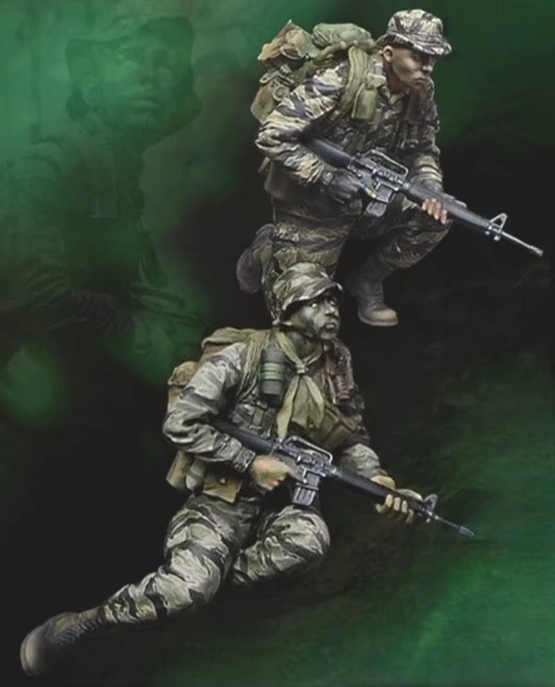 US Vietnam War Soldier LRRP Set 2-Figure 1/35 Resin Kit - resin model view 2