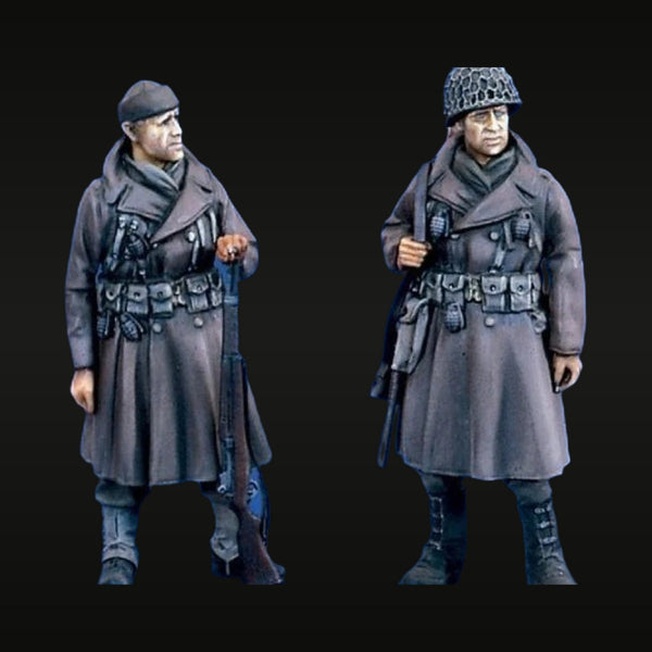 WWII German Infantry Soldiers with Overcoats 1/35 Resin Figure Kit