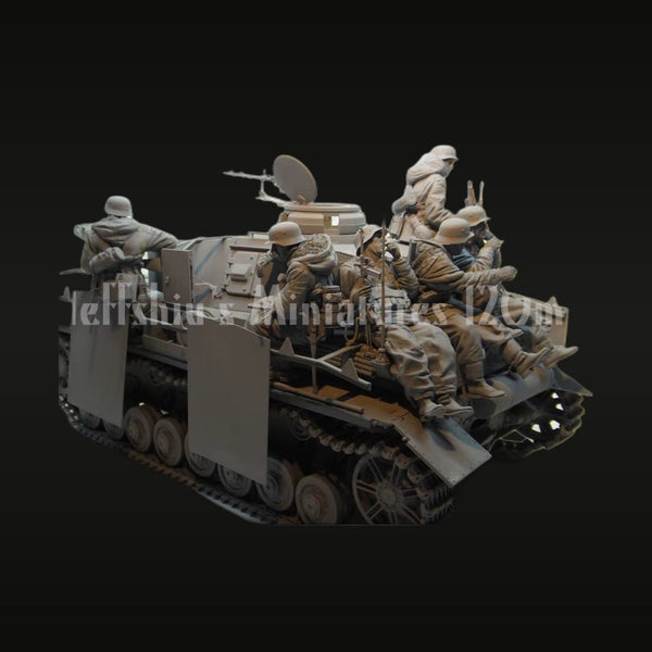 WWII German Tracked Carrier with Infantry Squad 1/35 Resin Diorama Kit
