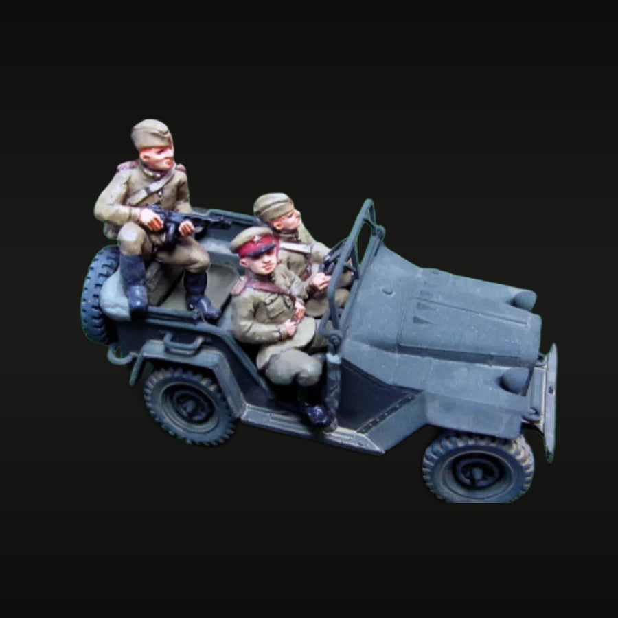 WWII Soviet Officers in Lend-Lease Jeep with Crew 1/72 Resin Diorama Set - unpainted resin model kit