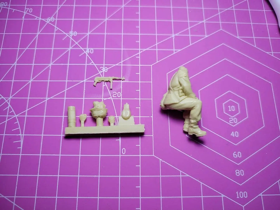 1/35 Resin Model Figure Gk，Unassembled and Unpainted Kit