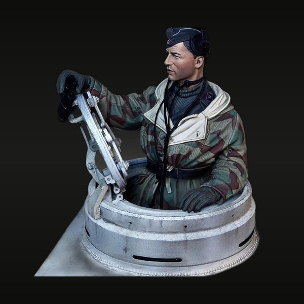 WWII German Panzer Crewman in Turret with Periscope 1/35 Resin Diorama Kit