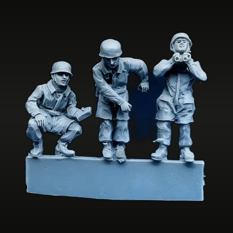 WWII German Infantry Crew 3-Figure Set 1/72 Resin Figure Kit - unpainted resin model kit