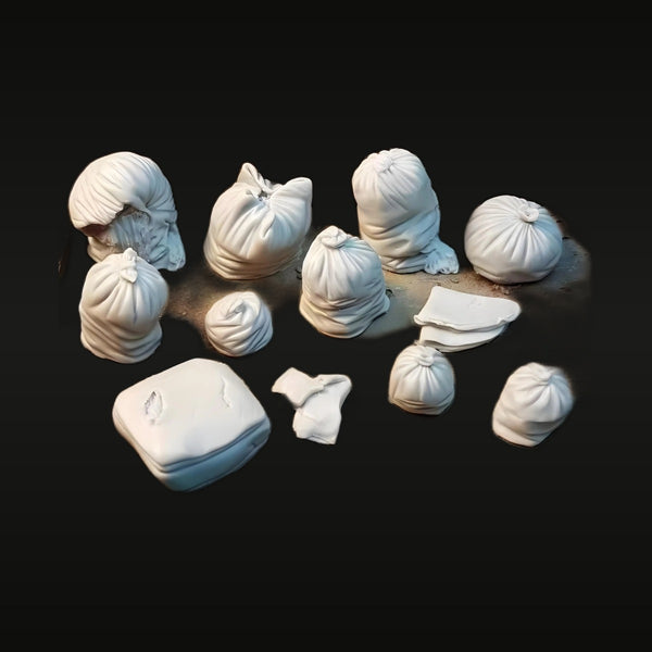 1/35 Military Sandbags and Equipment Set (Resin Terrain)