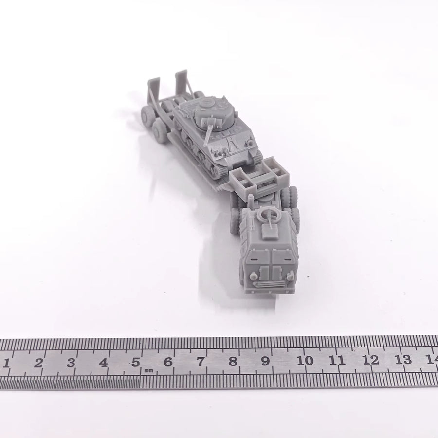WWII German Tank Transporter with Light Tank 1/144 Resin Kit - resin model view 3