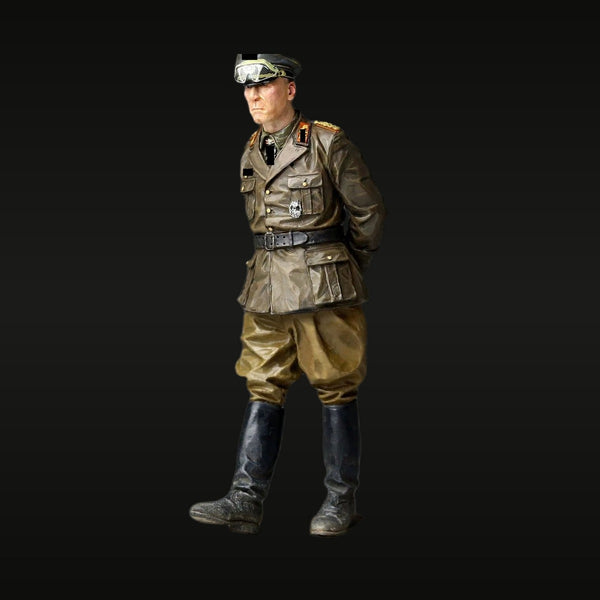 WWII German Oberst Afrika Korps Tropical Uniform 1/16 Resin Figure