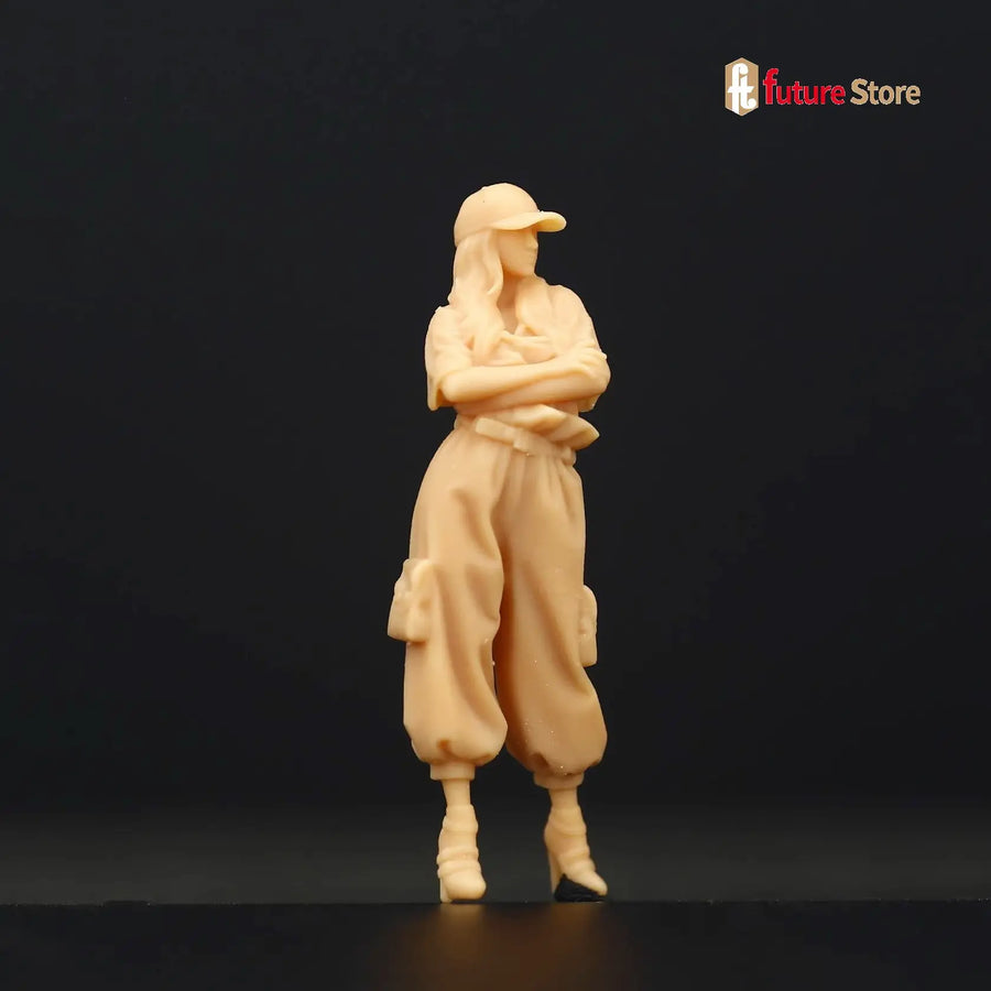 Modern Female Civilian Figures Set of 3 in Casual Dress 1/87 Resin Kit - resin model view 2