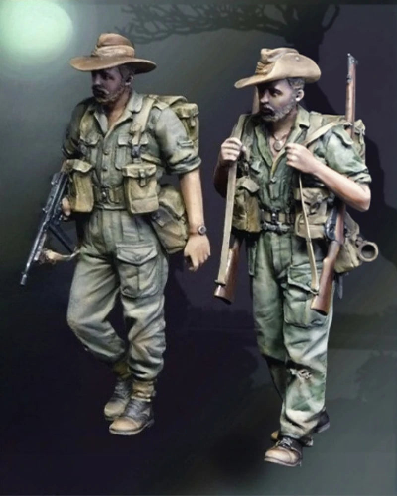 WWII British Soldier Burma Campaign Tropical Kit 1/35 Resin Figure Kit 2-Pack - resin model view 2
