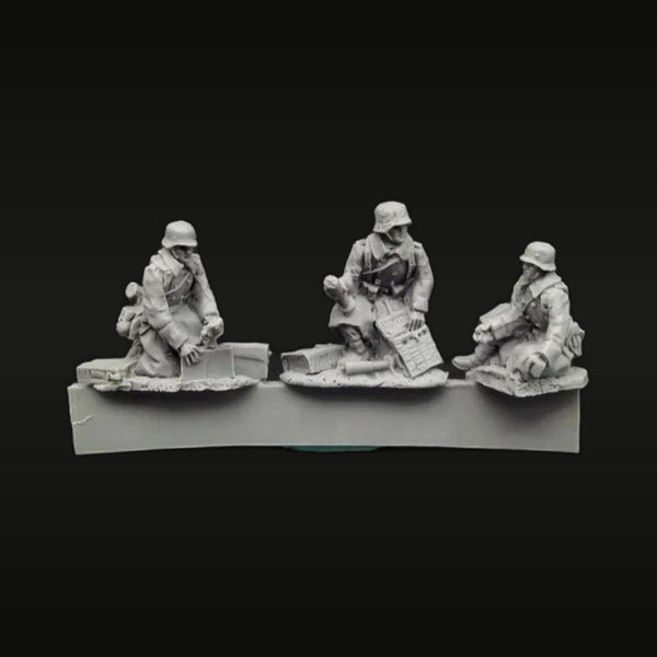 WWII German Infantry 3-Figure Set 1/72 Scale Resin Kit