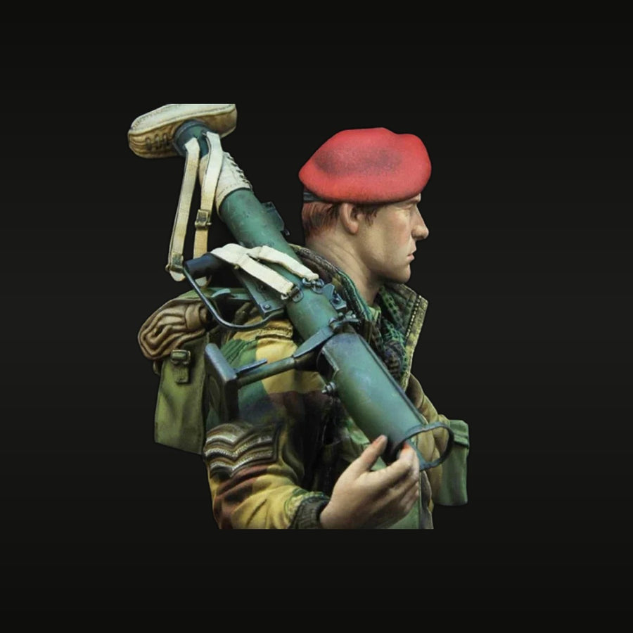 British Paratrooper PIAT Operator 1/10 Resin Bust - unpainted resin model kit