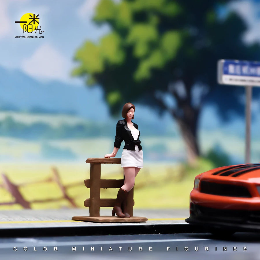 Painted Miniatures 1/24 1/64 1/43 Workplace Girl Standing by Fence Female Scene Figure Dolls Unpainted Model for Vehicles