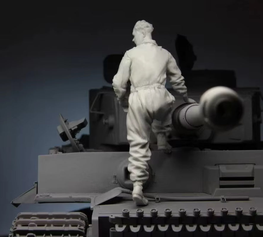 1:35 Resin Kit Waffen-Ss Panzer Crew, Kursk 1943 4 Collectible Unassembled Sculpture for Hobbyists