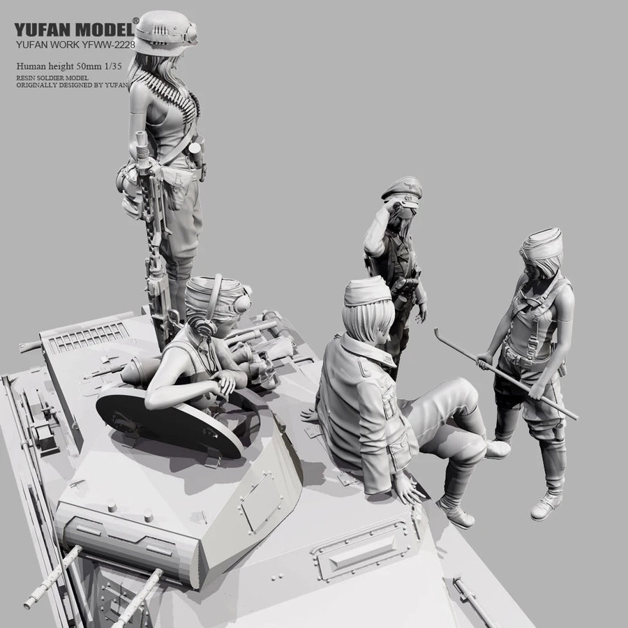 WWII German Panzer I with Female Crew 5-Figure Set 1/35 Resin Kit - resin model view 5