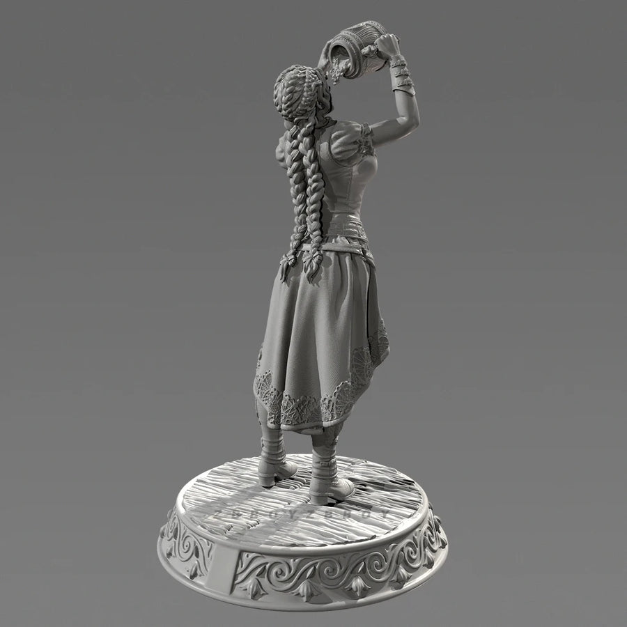 Steampunk Female Warrior with Artifact 38mm Resin Figure Kit - resin model view 4