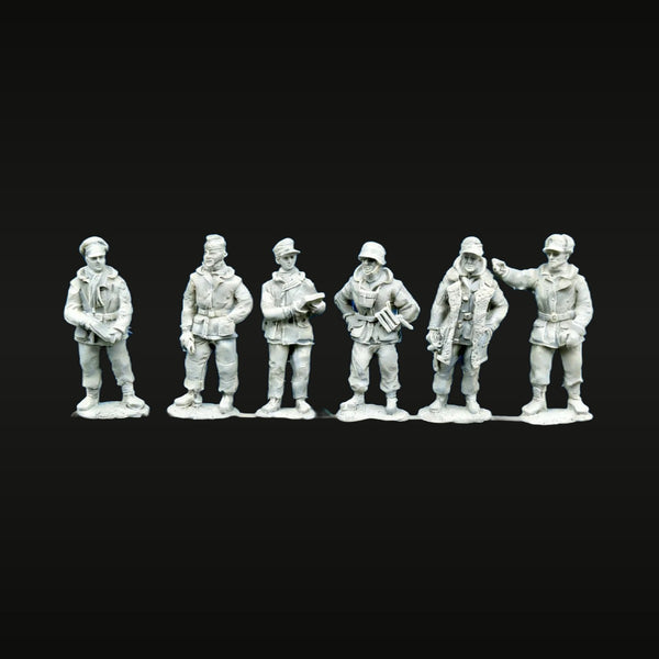 WWII German Winter Greatcoat Infantry Set 1/72 Resin Kit
