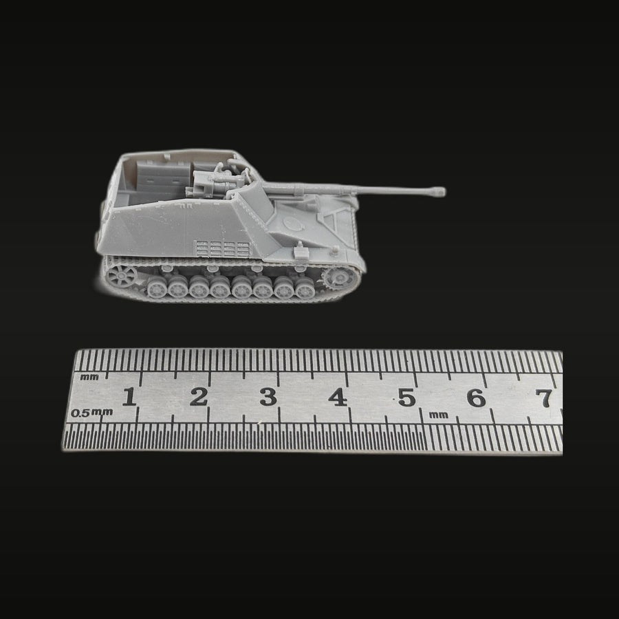 WWII German Nashorn Tank Destroyer 1/144 Resin Vehicle Kit - unpainted resin model kit