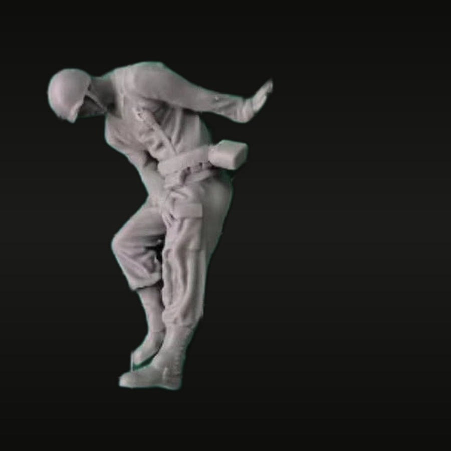 WWII US Soldier Leaping Backward 1/35 Resin Figure Kit - unpainted resin model kit