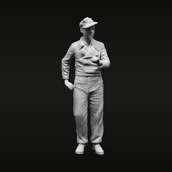 WWII German Tank Commander in Cap 1/35 Scale Resin Figure Kit