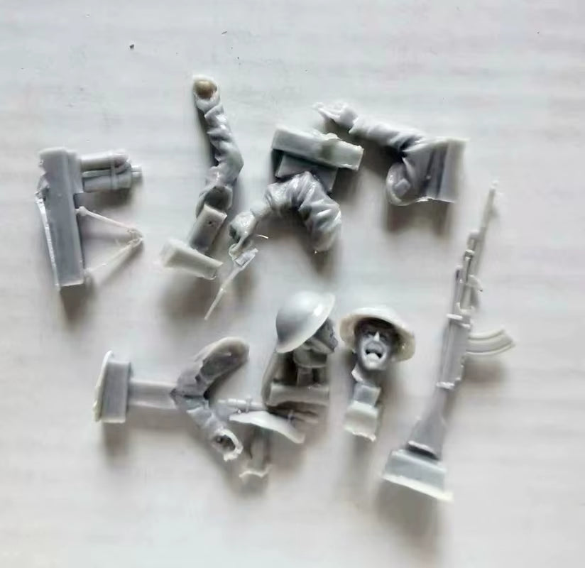 WWII British Soldiers Sten & Bren Combat 1/35 Resin Figure Kit - resin model view 3