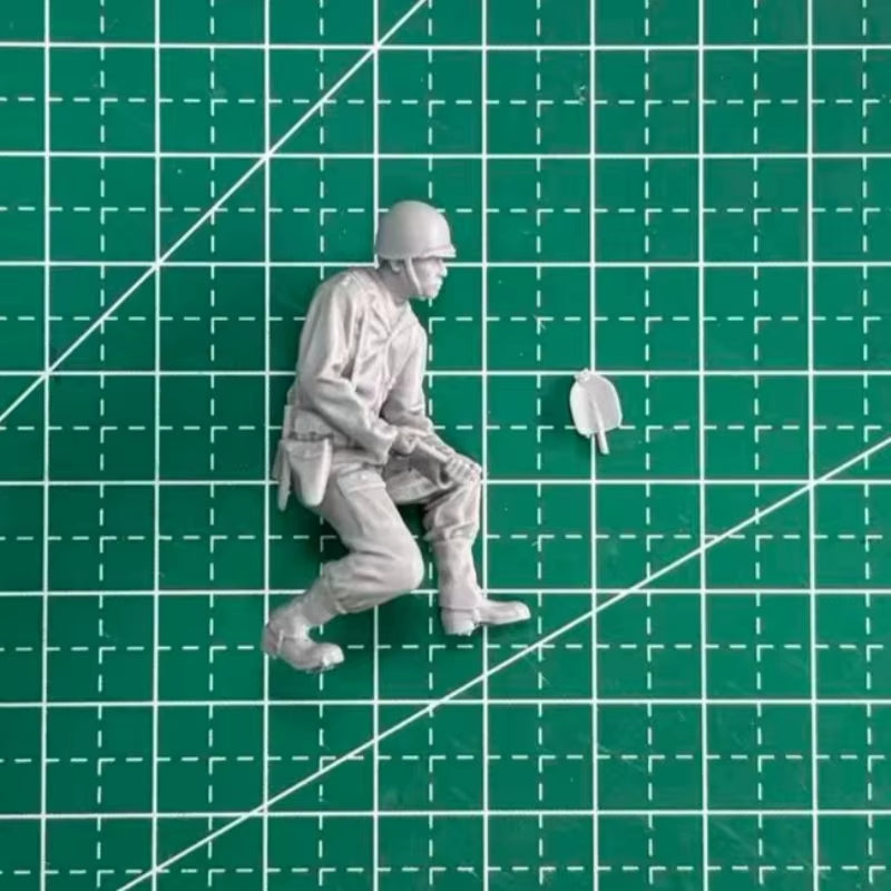 1/35 Scale Die-Cast Resin Figure Model Kit US Soldiers Unassembled and Unpainted