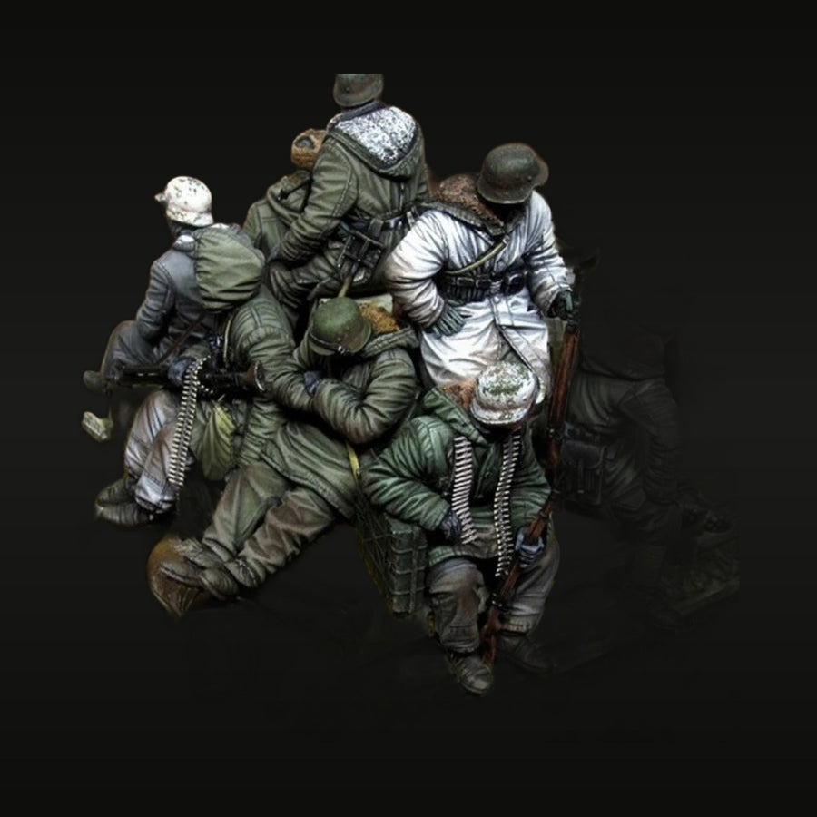 WWII German Panzergrenadiers with MP40 5-Figure Combat Set 1/35 Resin Kit - unpainted resin model kit
